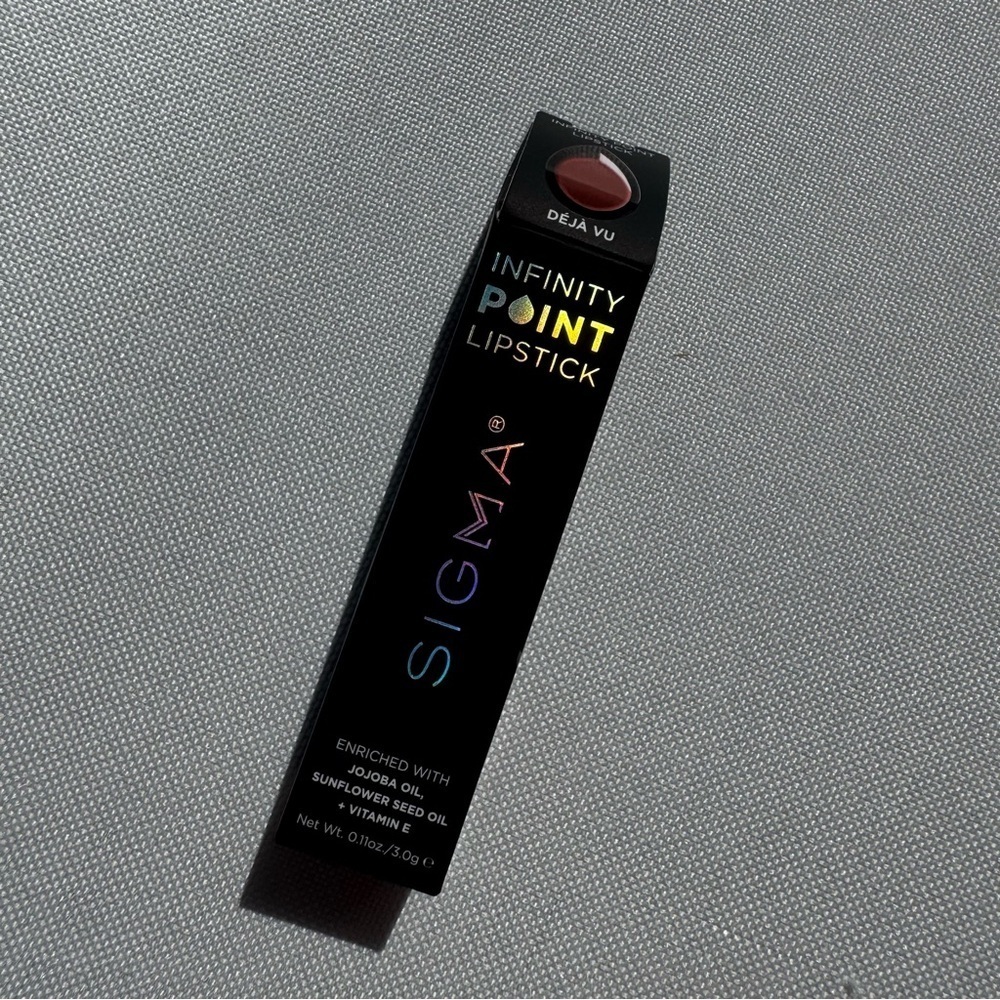 NWT Sigma Beauty Infinity Point Lipstick - Deja Vu - Picture 2 of 4